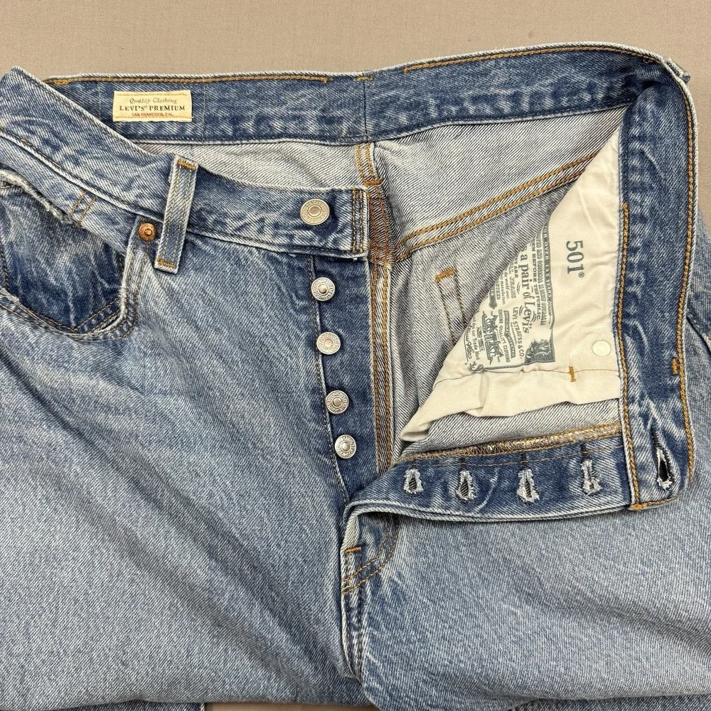 Levi's Premium 501 Regular Straight‎ Blue Button Fly men 31X28 Distressed Y2K